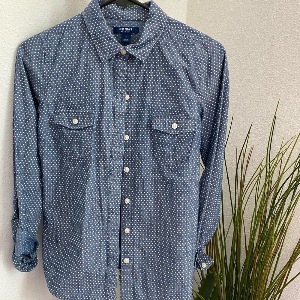 Old Navy Women’s chambray denim button down